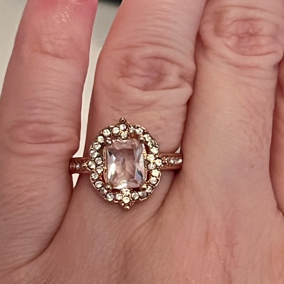 Rose Gold Diamond Halo Cut Ring - Picture 6 of 7